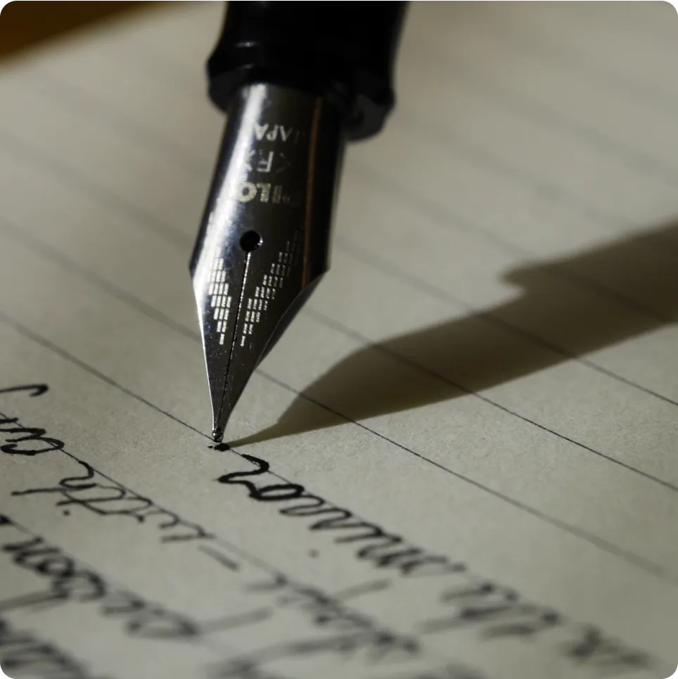 handwritten notes written by pen, handwritten letter in envelope direct mail marketing with a personal direct mail card for marketing outreach for the roofing industry