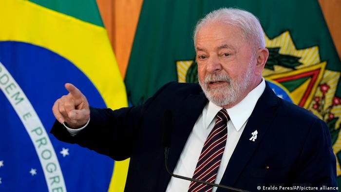 Lula carga contra Bolsonaro a 100 días de su regreso al poder | Las  noticias y análisis más importantes en América Latina | DW | 10.04.2023