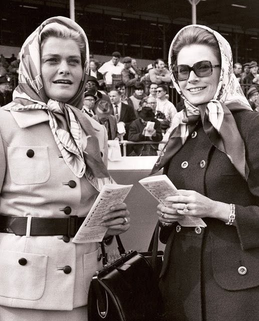 Grace Kelly & her sister in Atlantic City, New Jersey, 1956