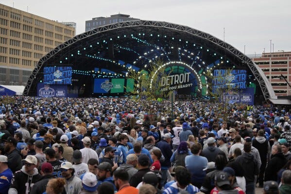 NFL draft attendance record within reach in Detroit, Commissioner Roger  Goodell tells fans on Day 2 | AP News