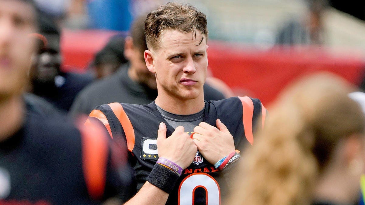 Joe Burrow injury update: Bengals consider star QB day-to-day, feel one  practice before 'MNF' would be 'ideal' - CBSSports.com