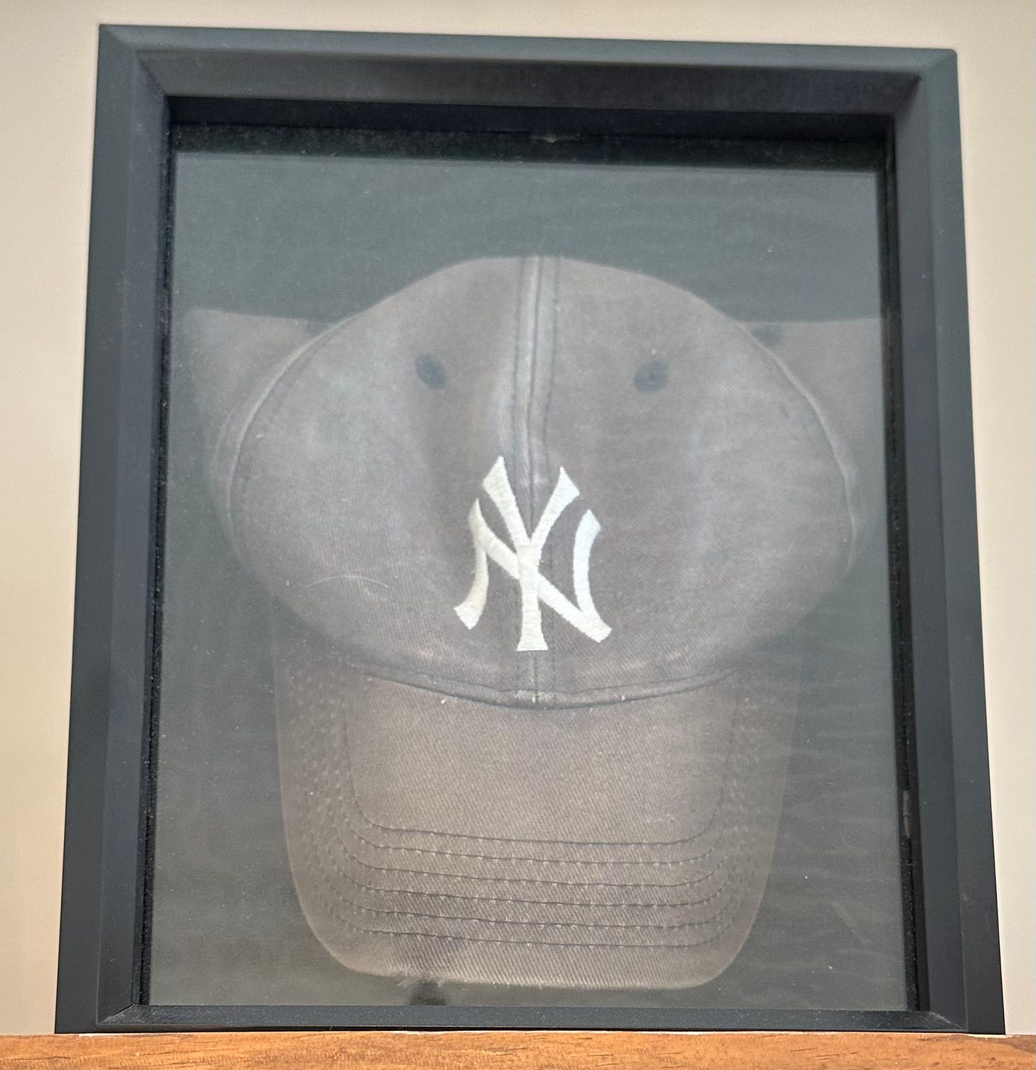 photo of Yankees hat