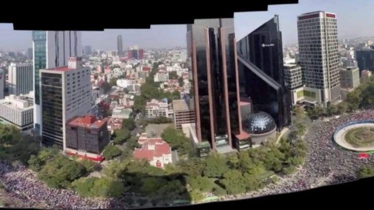 Demonstratie in Mexico-Stad: panoramafoto van een video