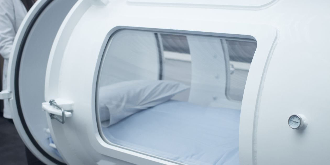 hyperbaric oxygen therapy chamber