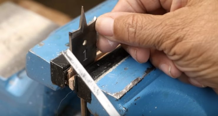 It's easy to sharpen spade bits.