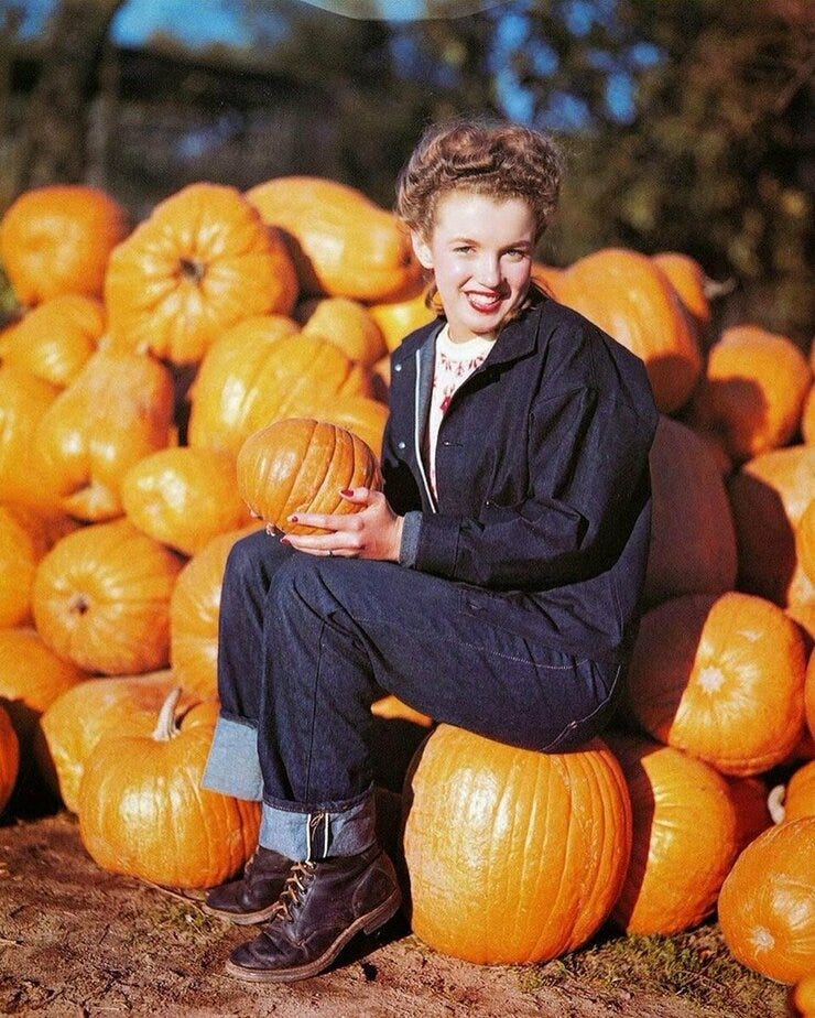 Marilyn Monroe, among pumpkins.