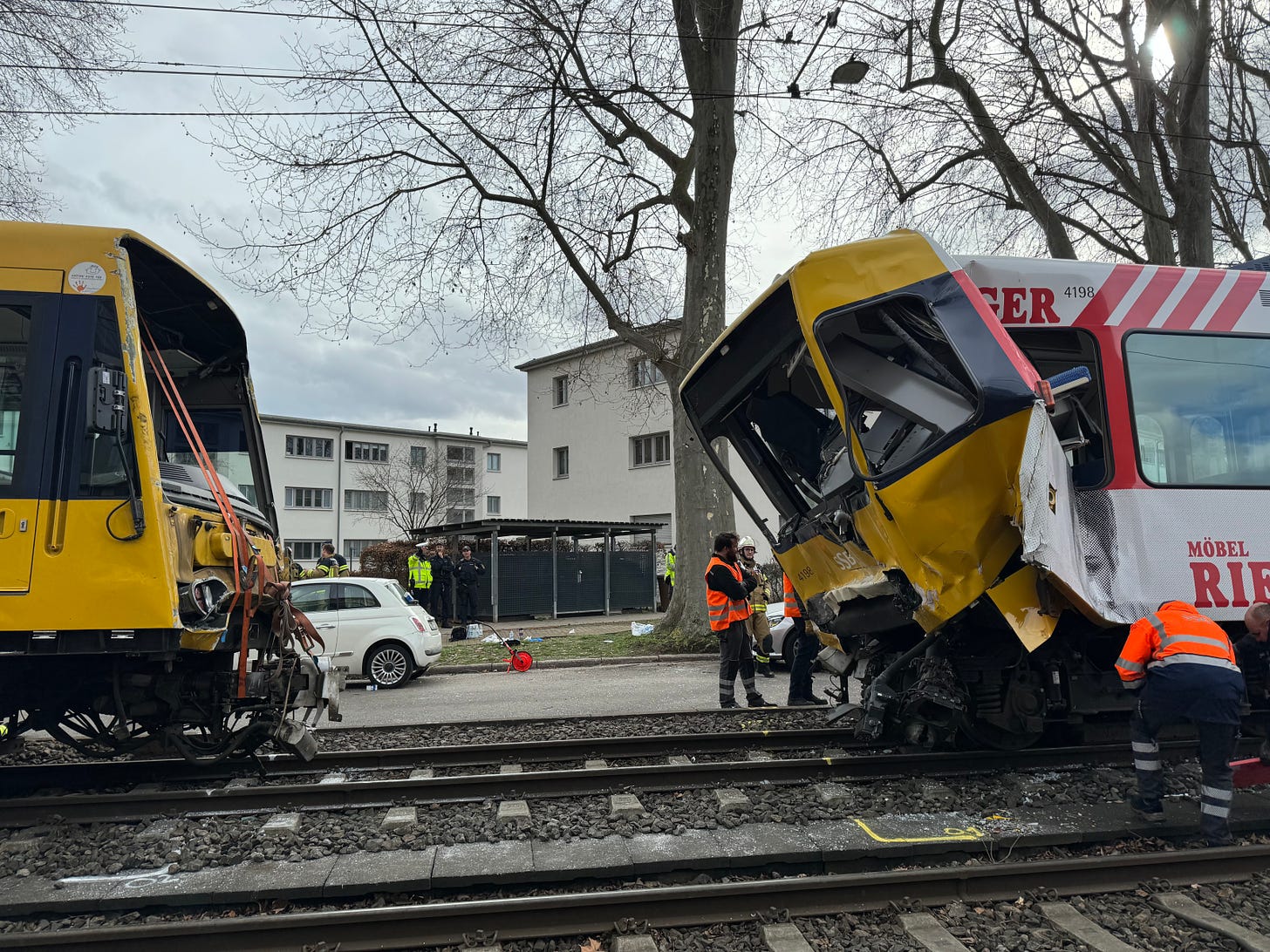 Stadtbahnunfall in Stuttgart: Mehrere Verletzte , © Jannick Hess