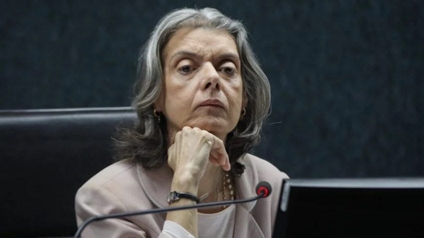 Mantendo a tirania de Moraes, Carmem Lucia determina que redes sociais terão 24 hs para remover "Fake News" eleitorais