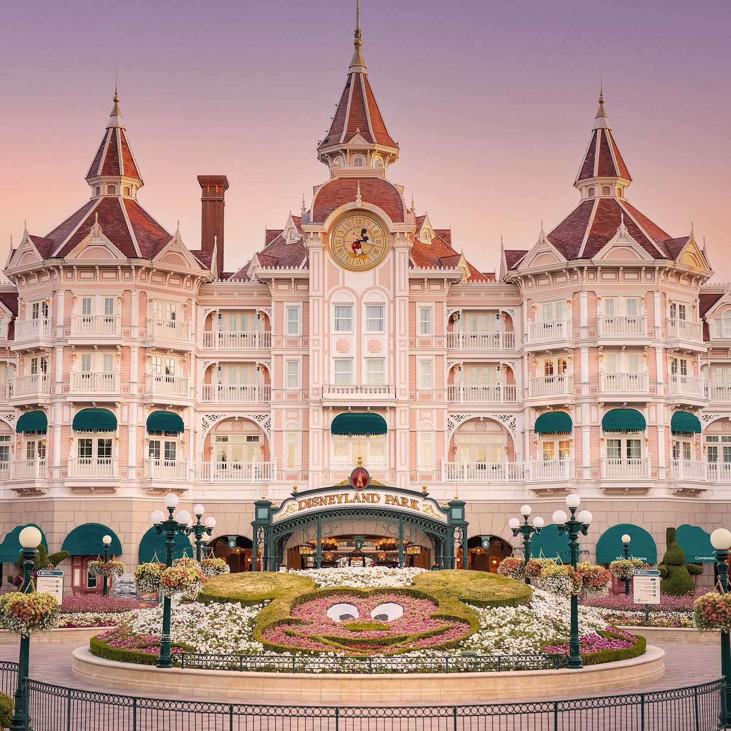 Disneyland Paris anuncia los próximos pasos en el plan de transformación de  sus Hoteles | ES Press