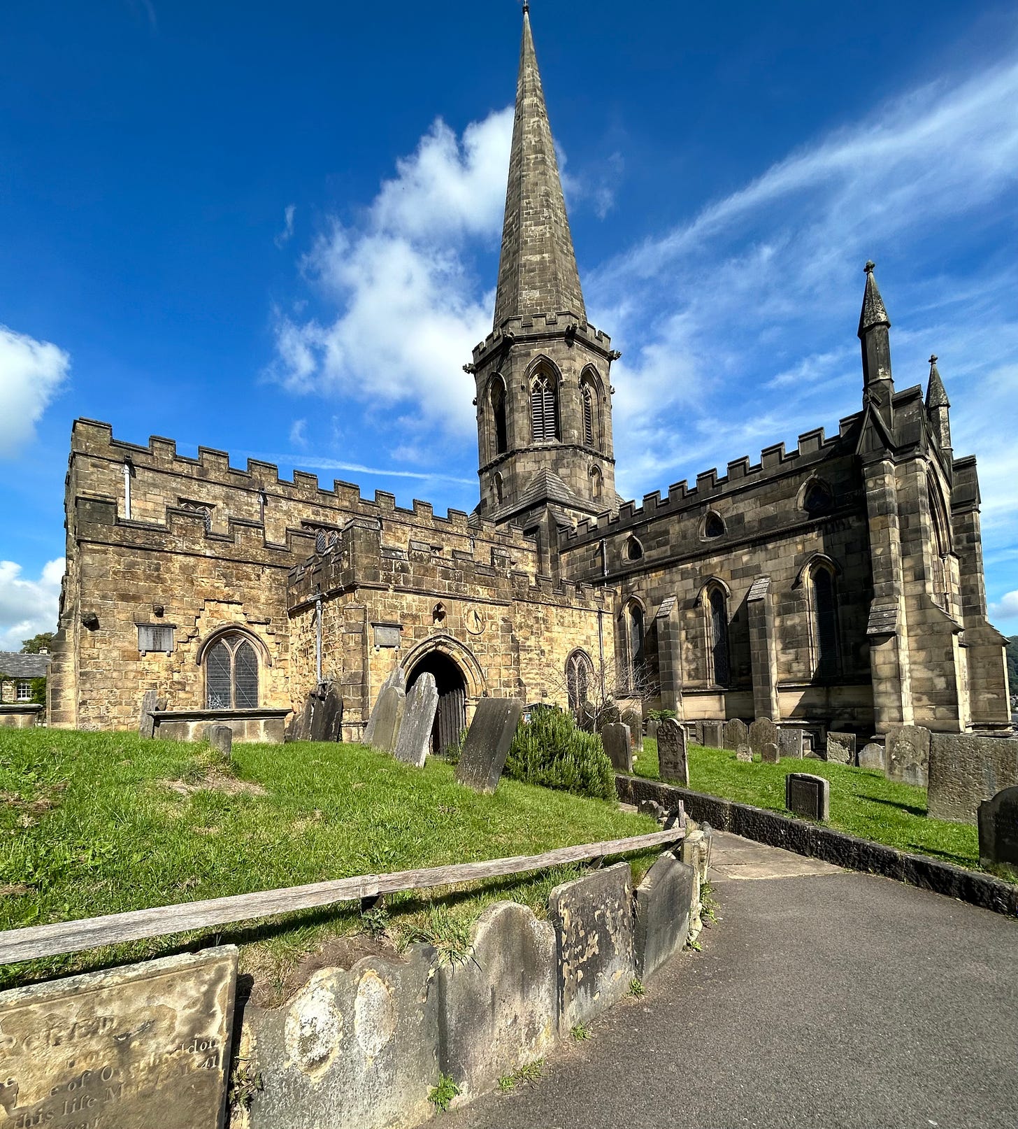 Bakewell Parish Church. It was here the Coterel gang beat up and evicted the vicar of Bakewell, Walter. Image: Roland's Travels