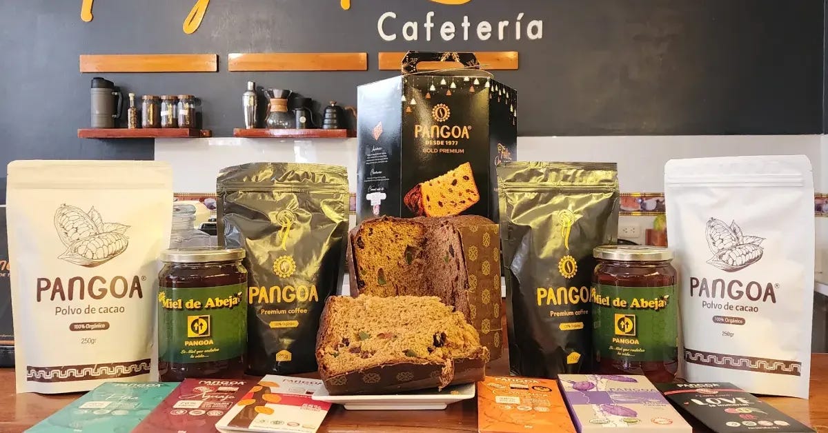 Presentan panetón elaborado con miel, café y cacao