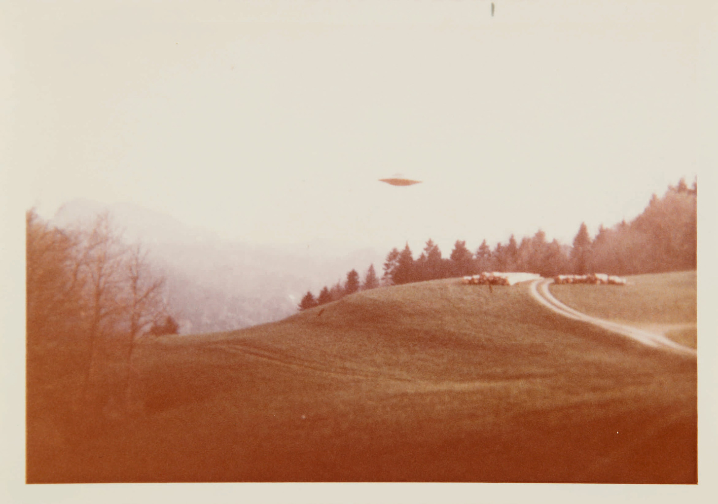 UFO photos made famous by 'The X-Files' surface, up for auction