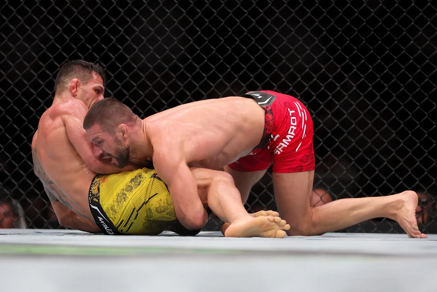 UFC 299: Mateusz Gamrot neutraliza al excampeón Rafael Dos Anjos