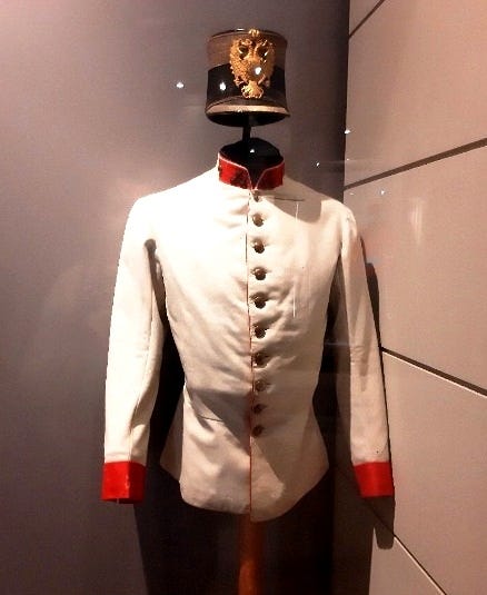 uniforme di soldato austro-ungarico