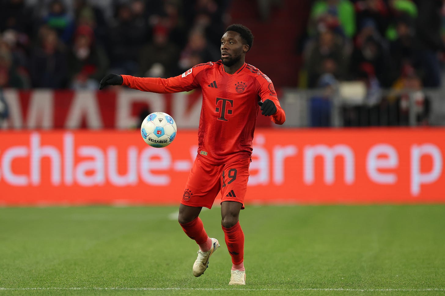 Alphonso Davies in Bundesliga action for Bayern Munich.