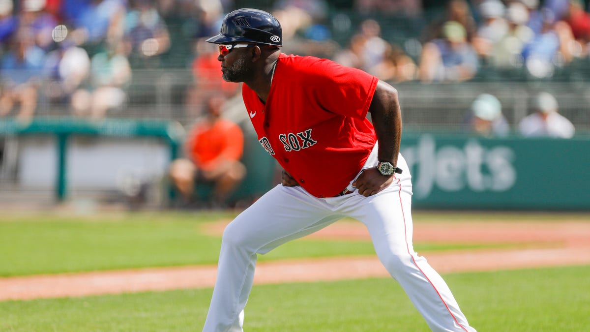 Red Sox Third Base Coach Carlos Febles With Key Moment In Win