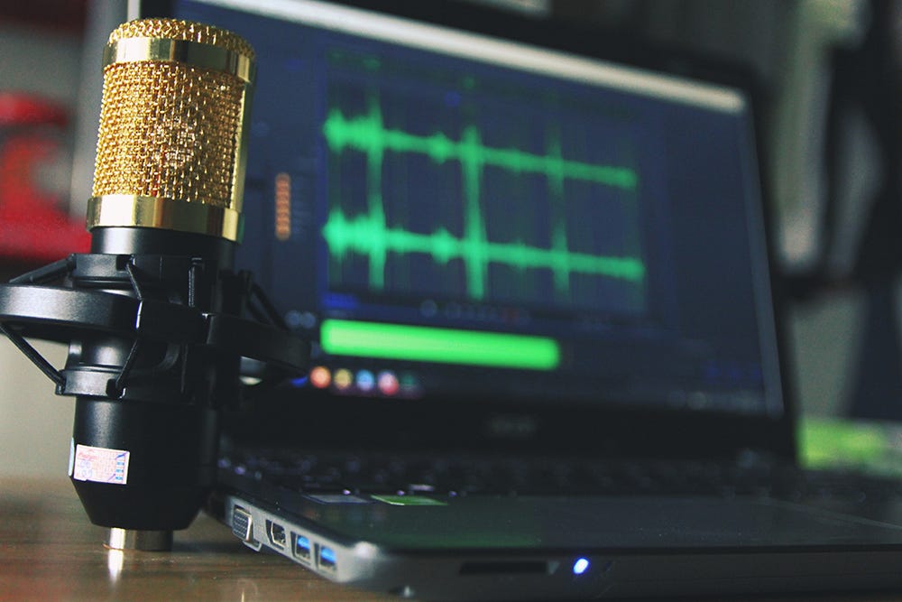 Using microphones and audio mixers for your virtual conference