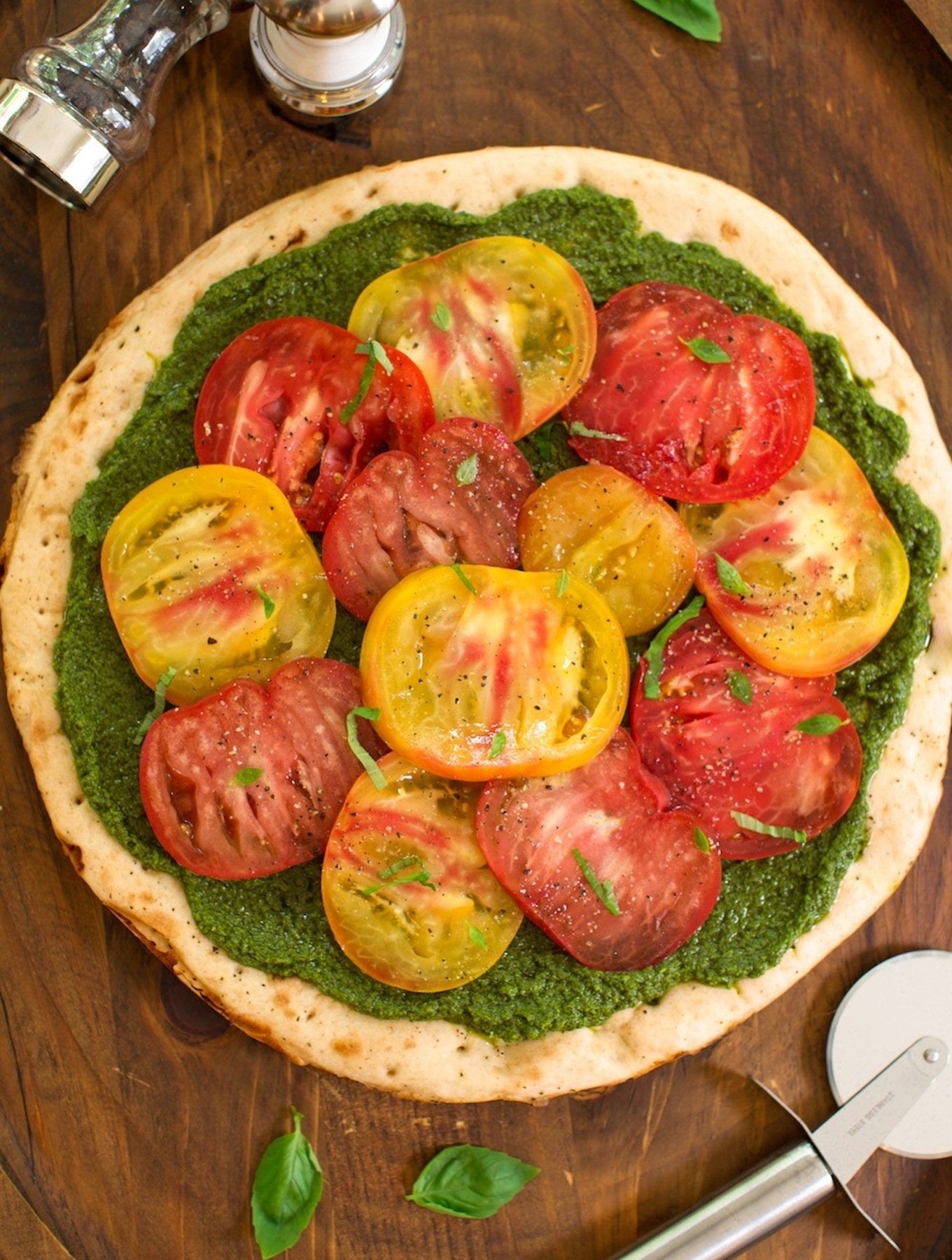 Vegan Pesto Pizza with fresh tomatoes