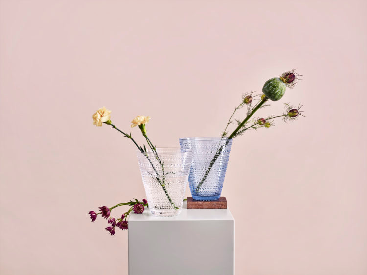 kastehelmi vase by Iittala