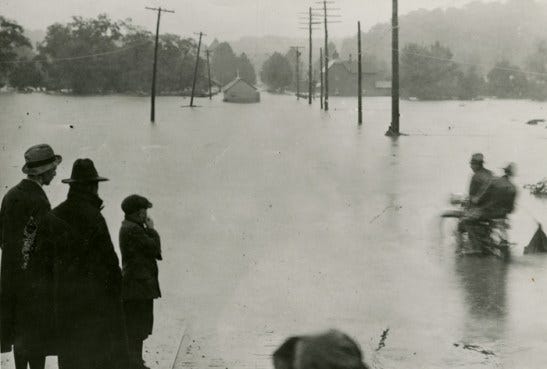Flooding near Biltmore in 1916 Flooding near Biltmore in 1916