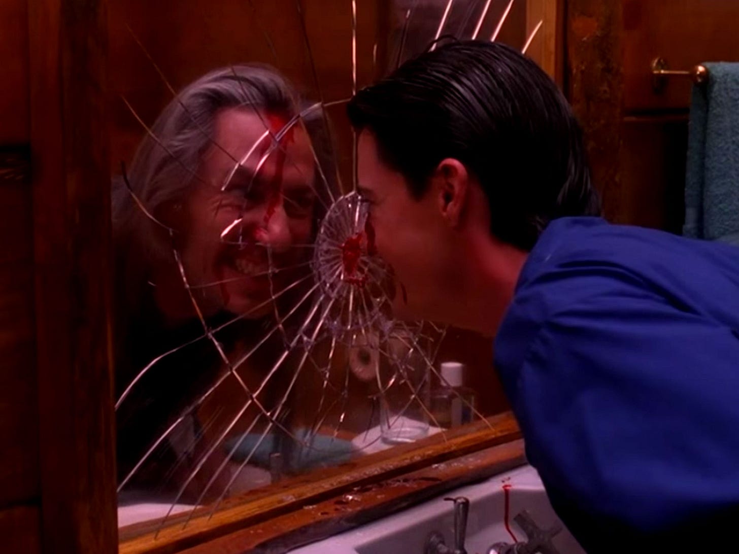 This teaser for Twin Peaks Season 3 is the best thing you'll ...