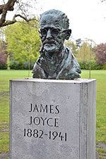 Bust of Joyce on St Stephen's Green, Dublin, by Marjorie Fitzgibbon