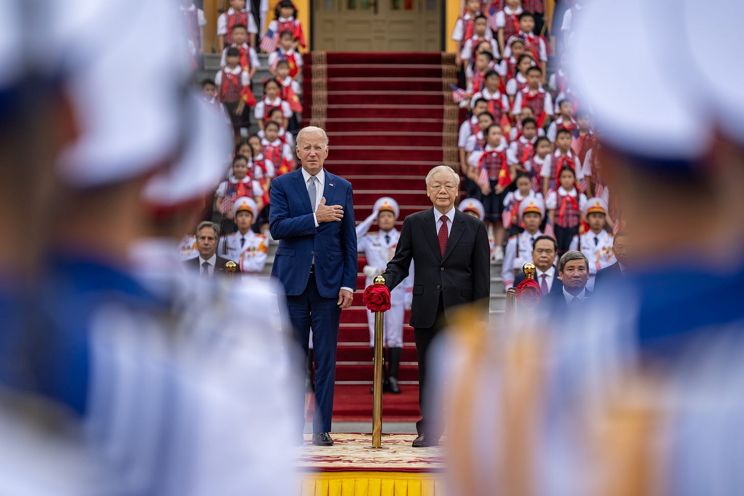 President Biden participates in a welcome ceremony hosted by General Secretary Nguyễn Phú Trọng.