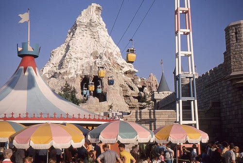 I'm A Grown-Up Disney Kid — TBT - Disneyland's Skyway Gondolas