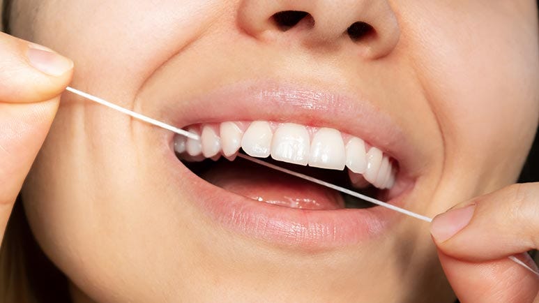 flossing lowers risk of stroke and heart disease
