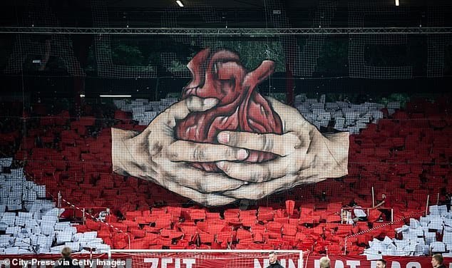 𝙆𝙄𝙏 Mag on Twitter: "FC Union Berlin- Bleed for Union! We love the story  behind @fcunion and their fans, who love their club so much they gave the  money they received from