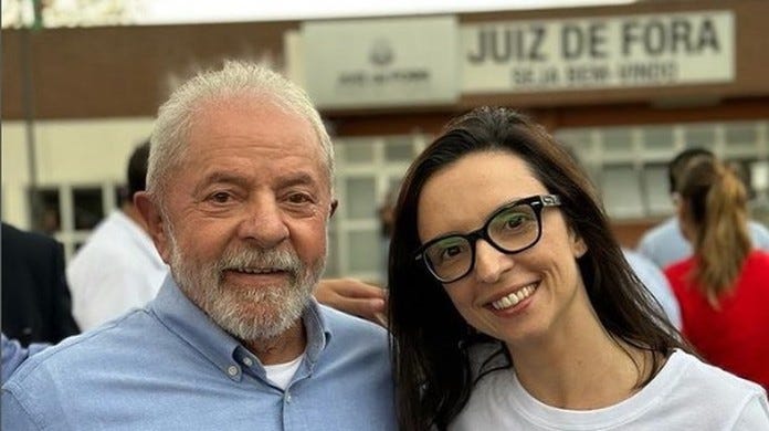 Dep. Ana Pimentel (PT-MG) e Lula ladrão