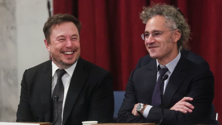 Elon Musk and Palantir co-founder &amp; CEO Alex Karp attend a bipartisan Artificial Intelligence (AI) Insight Forum for all U.S. senators hosted by Senate Majority Leader Chuck Schumer (D-NY) at the U.S. Capitol in Washington, U.S., September 13, 2023. REUTERS/Leah Millis