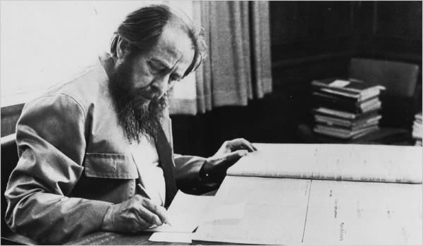 Solzhenitsyn, Literary Giant Who Defied Soviets, Dies at 89 - The New York  Times