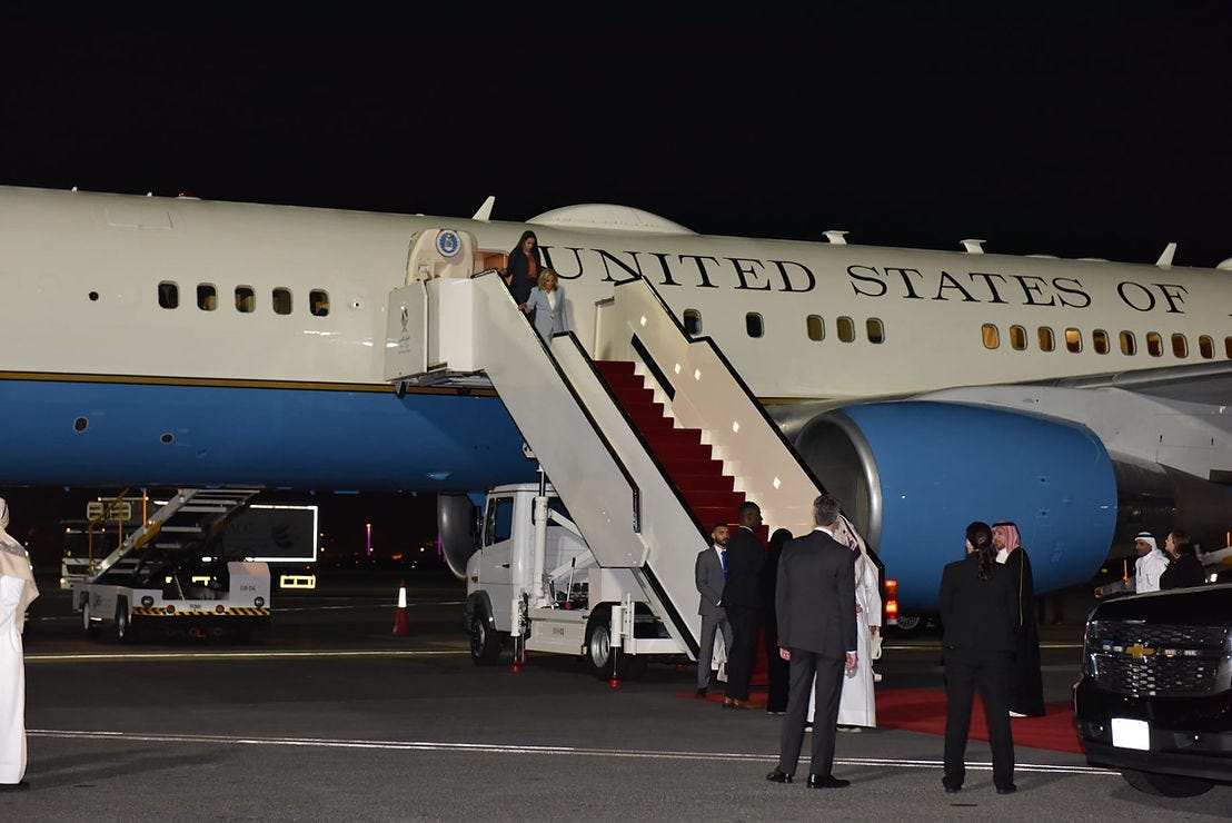 First Lady Biden arrives in Qatar | Photo by Peninsula Qatar