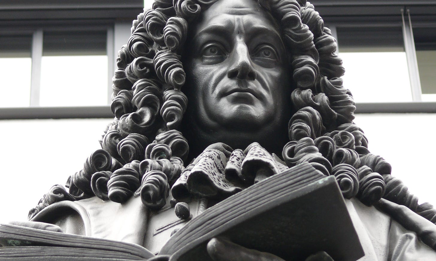 A Gottfried Wilhelm von Leibniz, hoy, 14 de Noviembre, en los 300 años ...