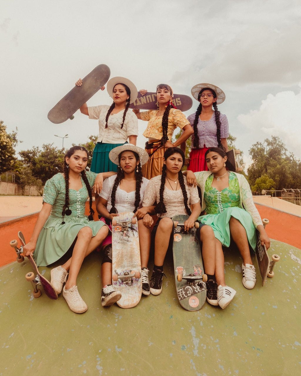 Cholitas-Skaters-Celia-D-Luna-0021 (1).jpg