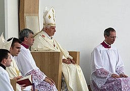 File:Pope Benedict XVI in Zagreb 02.jpg