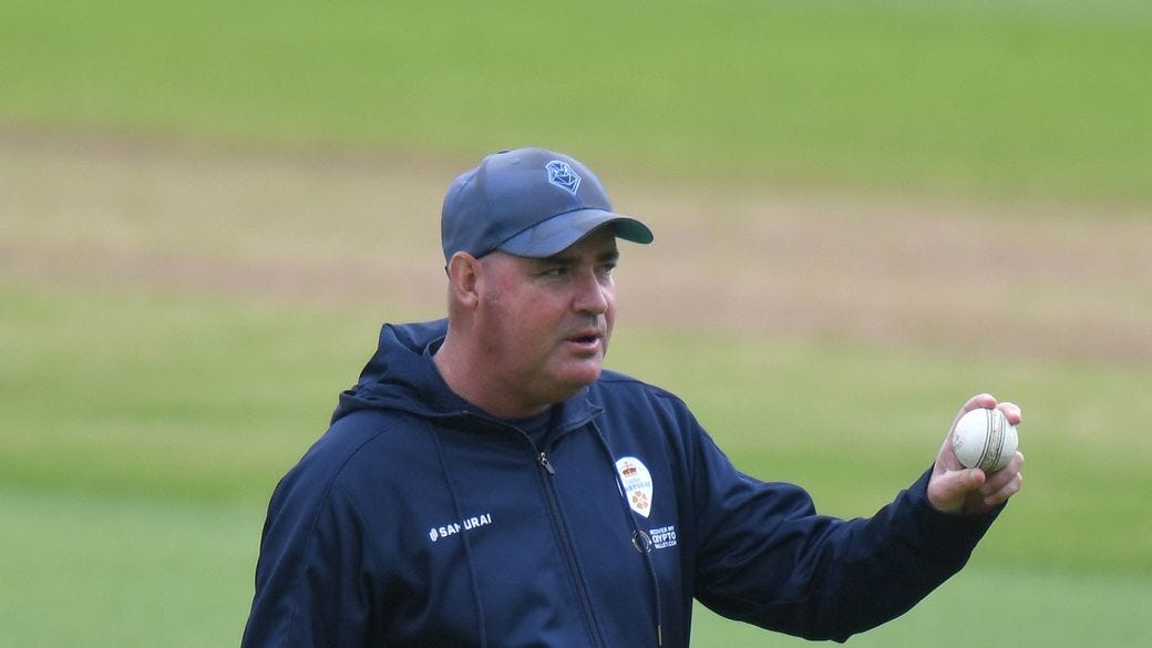 Mickey Arthur oversees his side's preparation