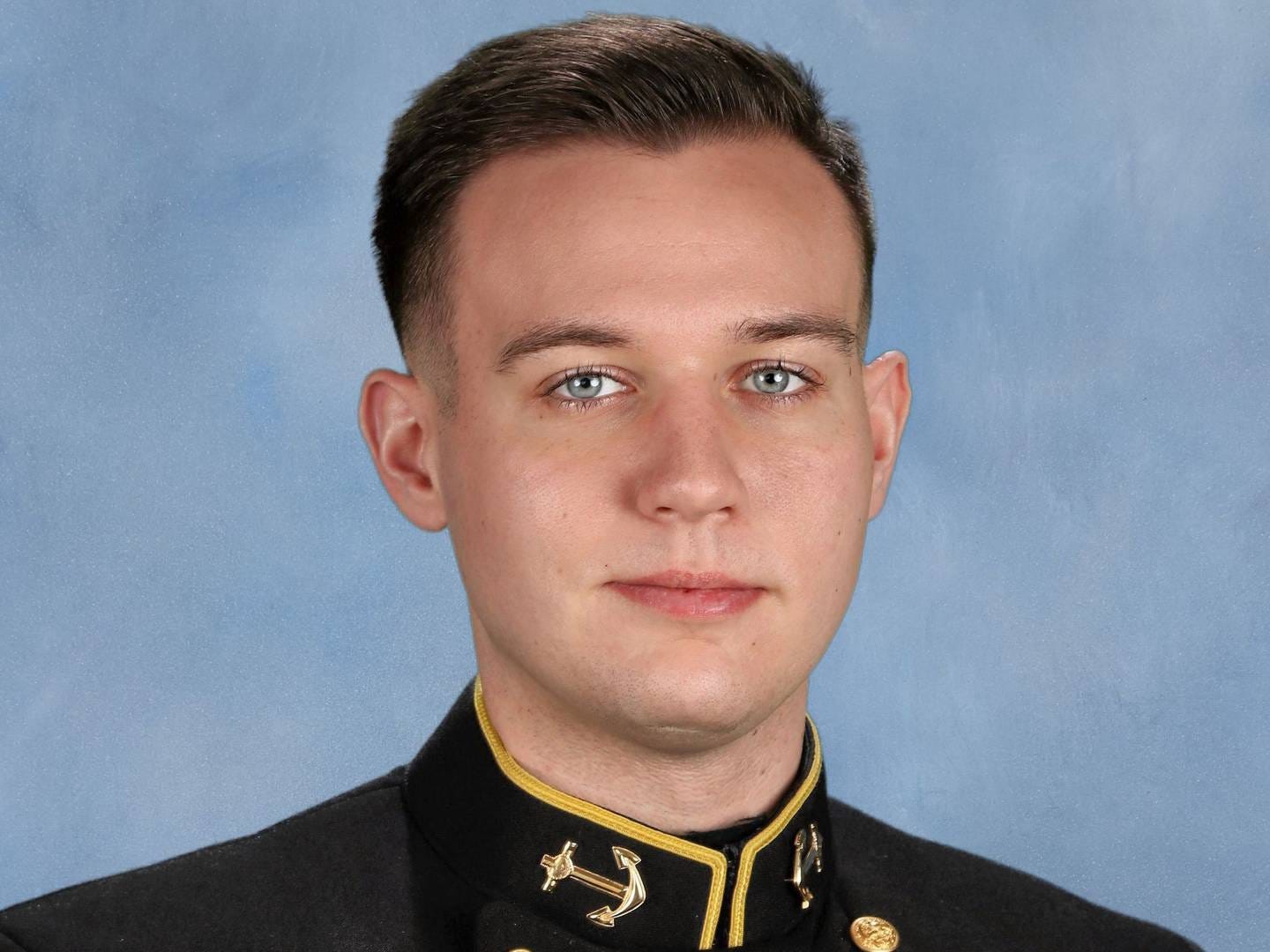 Midshipman Mason Halsey died Monday, the Naval Academy announced.