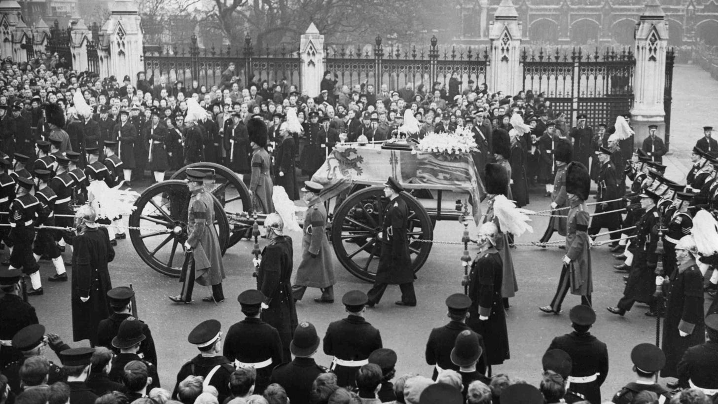 The 1952 state funeral of King George VI, Queen Elizabeth II's father | ITV  News