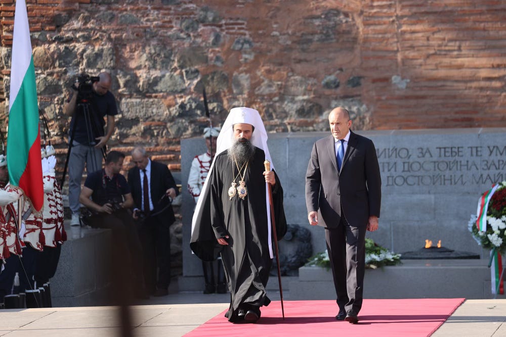 New Bulgarian Patriarch Daniil (L) with President Rumen Radev (R);