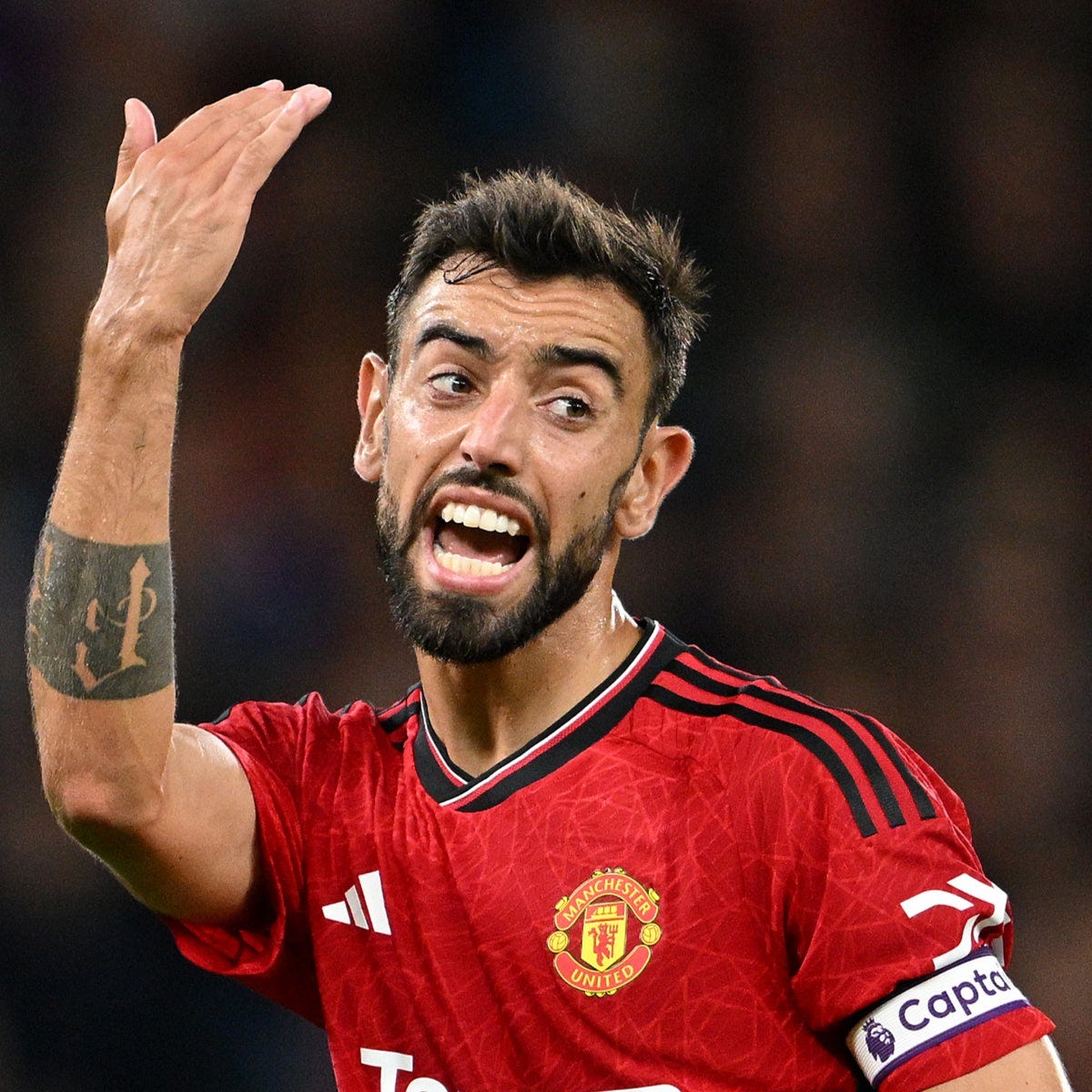 Manchester United players 'disturbed' by 'pathetic' Bruno Fernandes  attitude, claims Micah Richards | The Standard