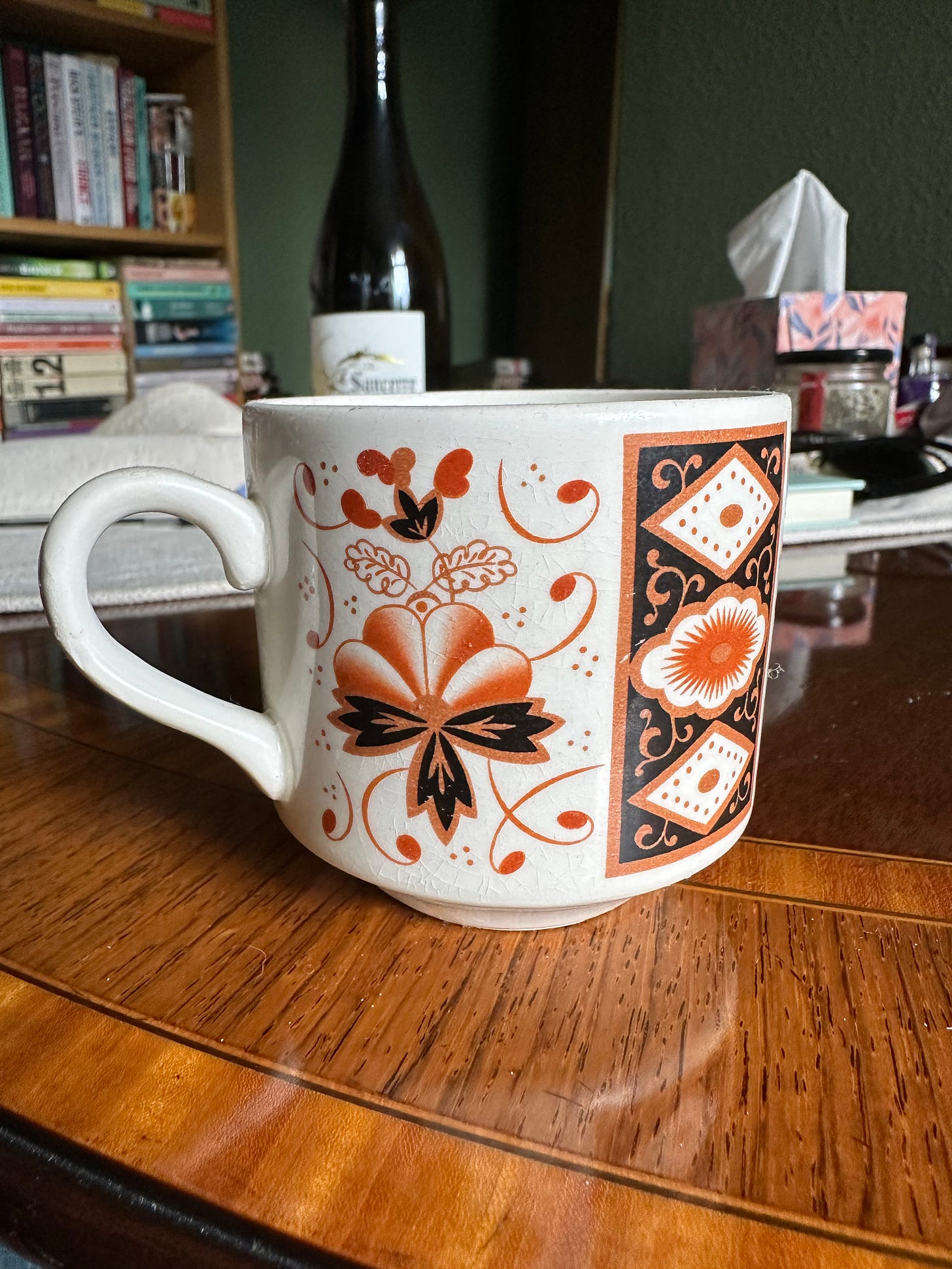 Arklow Pottery teacup in the ‘Kildare’ pattern