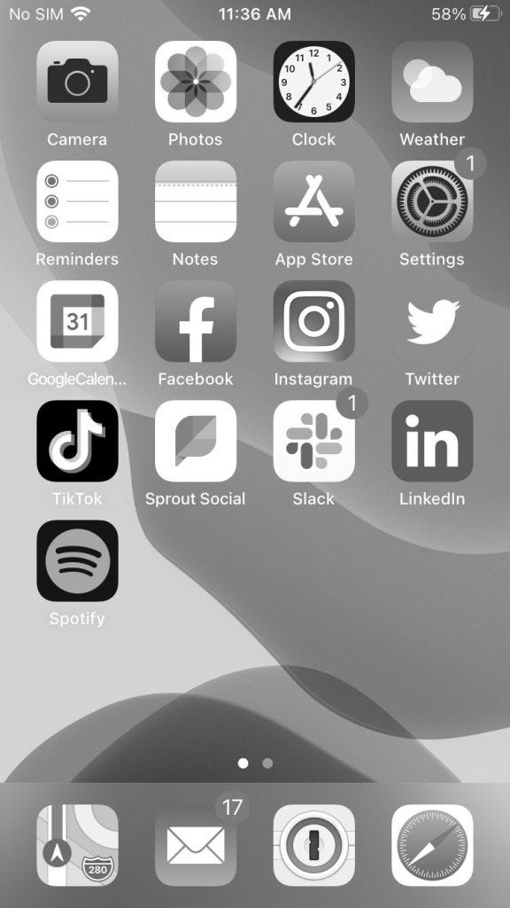 Going grayscale on iOS and Android for mindful smartphone usage