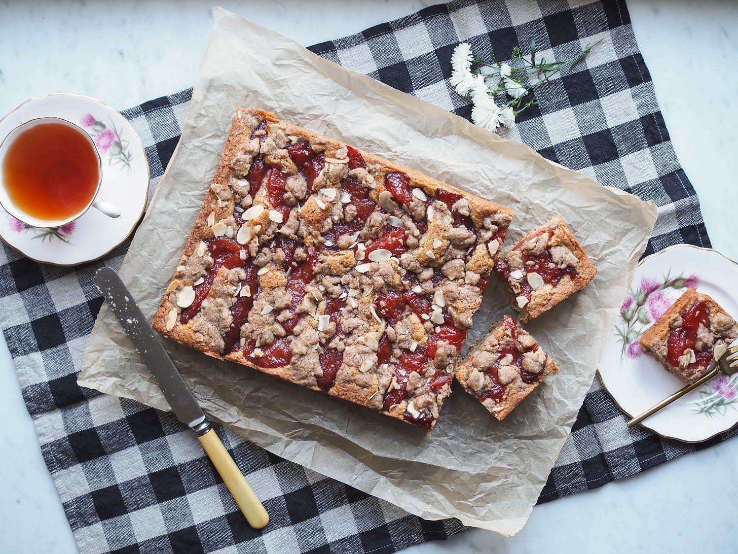 Hazelnut Quince Crumble Cake