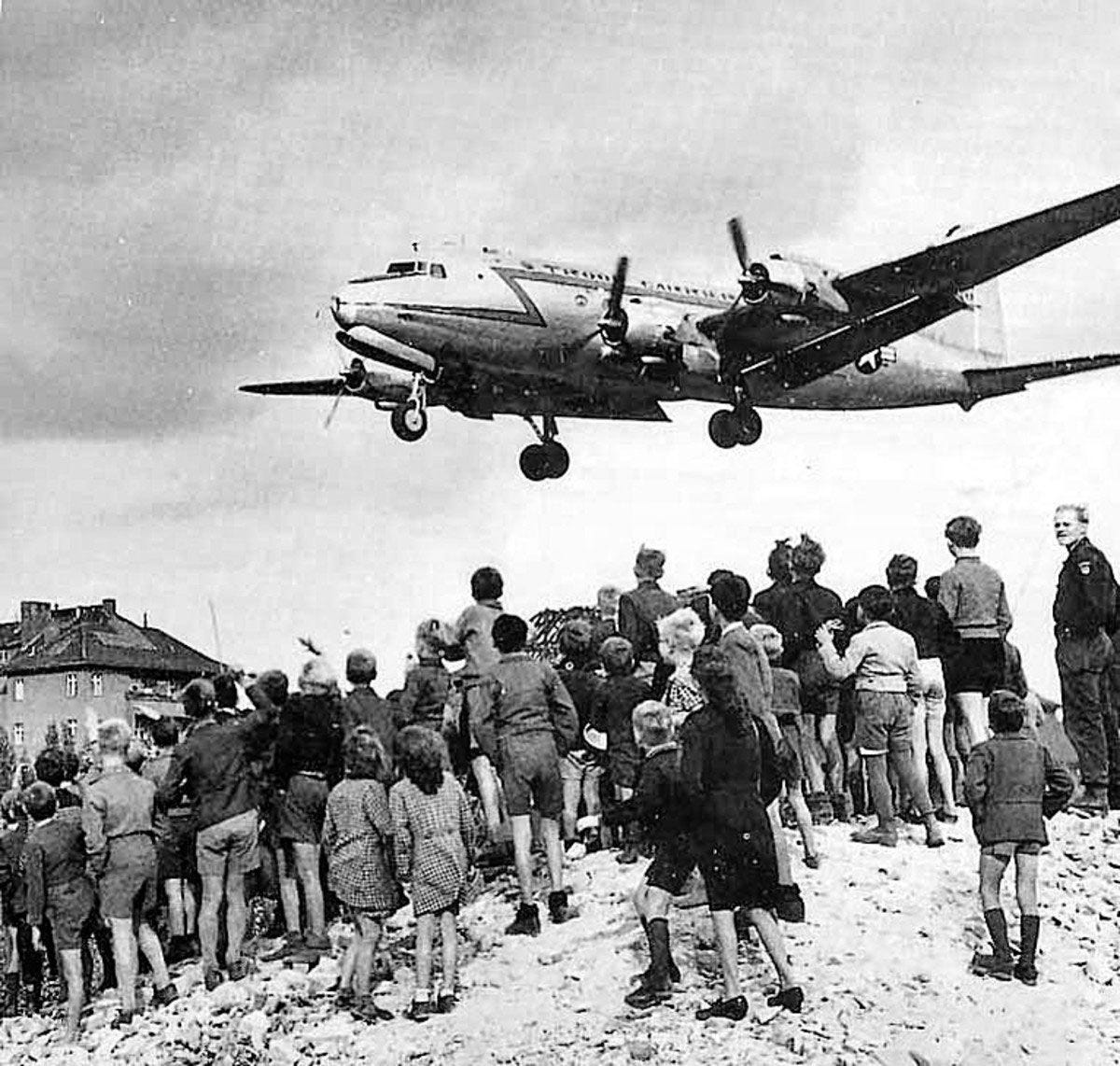 Berlin blockade Facts | Britannica