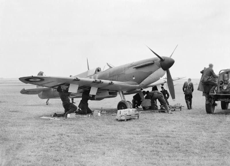 P7350 | Supermarine Spitfire Mk.IIa | United Kingdom - Battle of ...