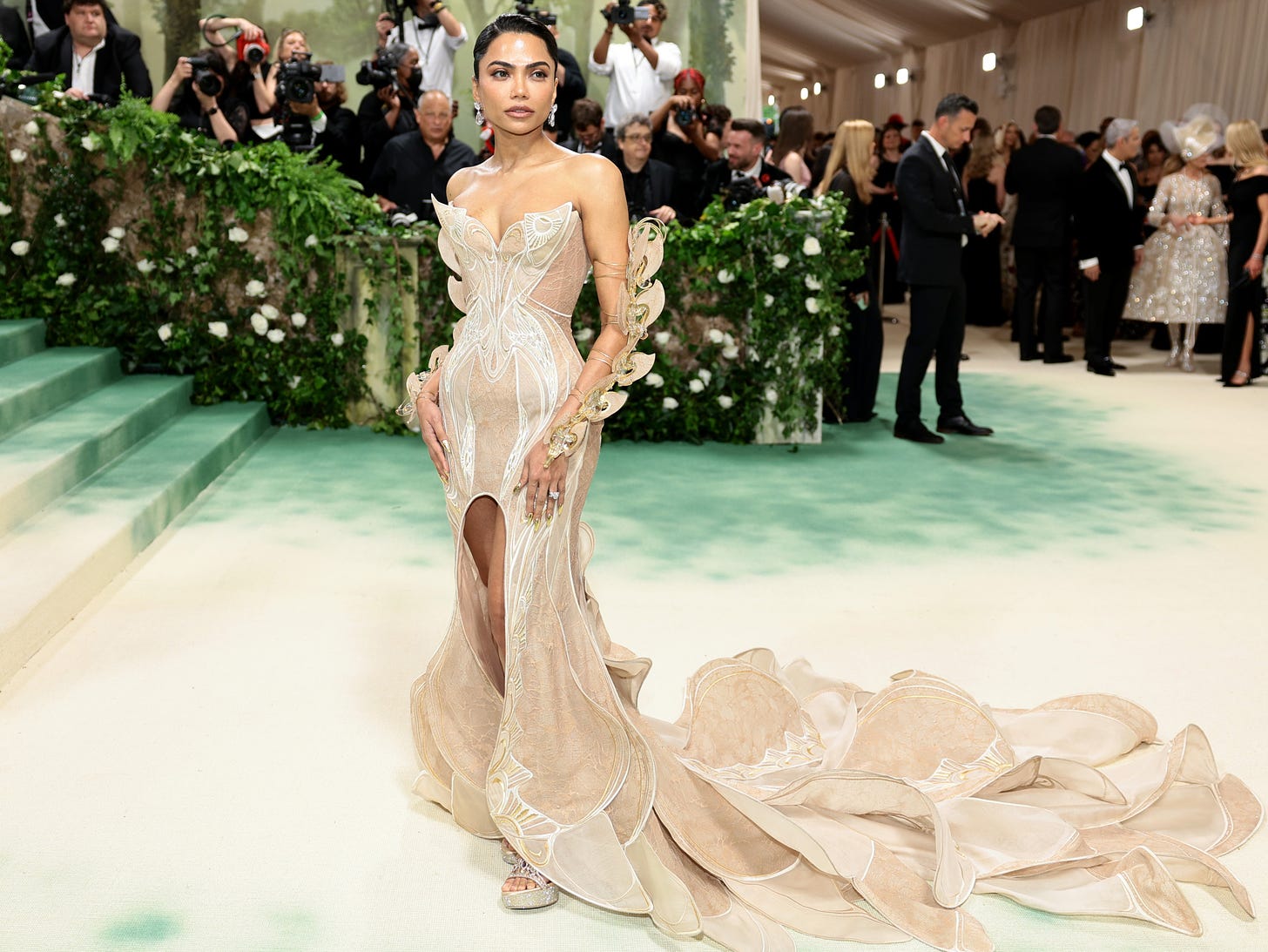 Mona Patel shares behind-the-scenes look at jaw-dropping Met Gala dress |  The Independent