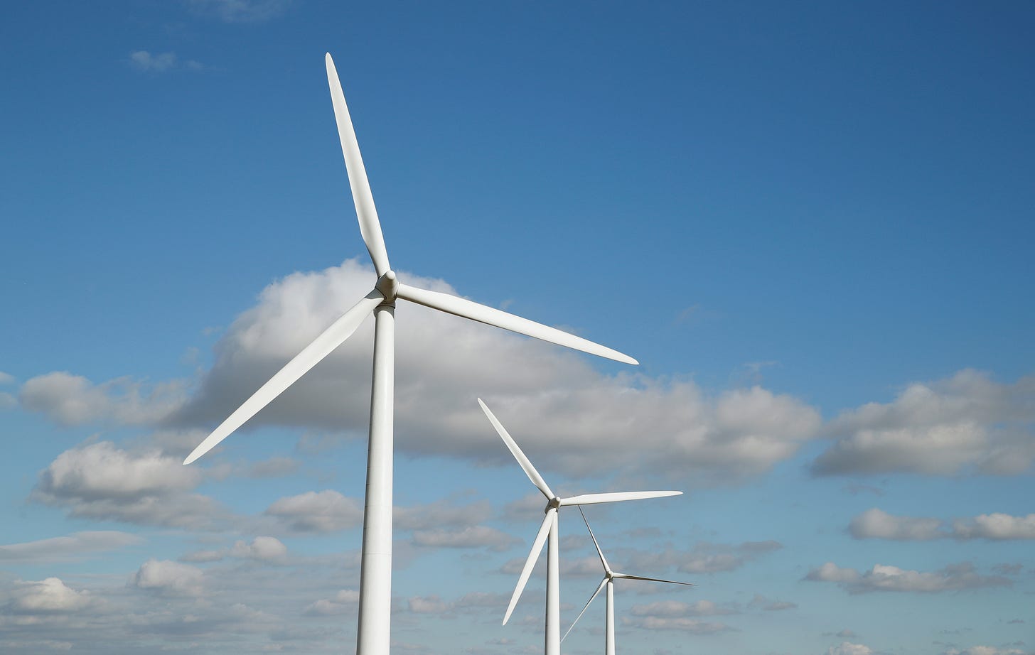Wind turbines at Westmill Wind Farm & Solar Park