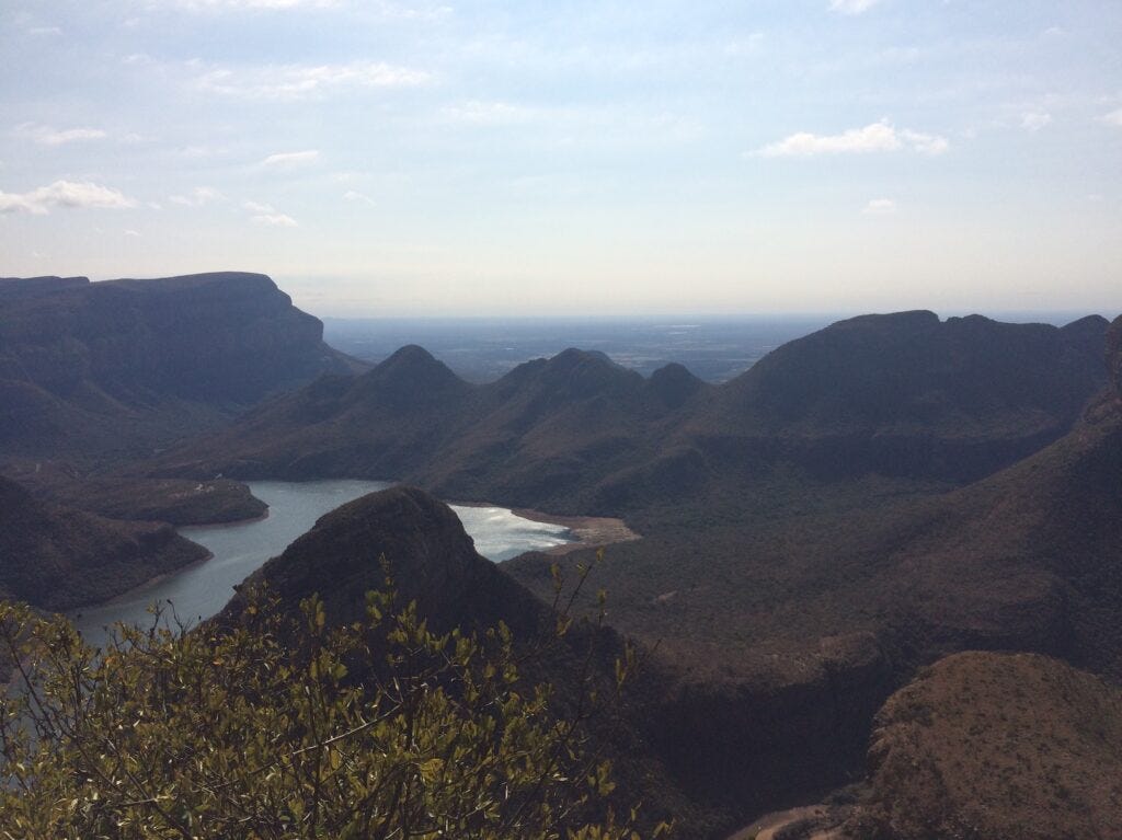 drakensburg mountains south africa